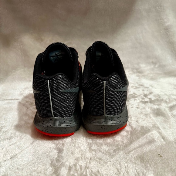 Nike Run Swift SE - Picture 2 of 4